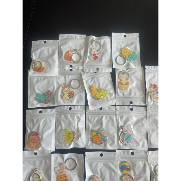 24 Easter, spring themed keychains - teacher, class, coworker gifts - Picture 4 of 4